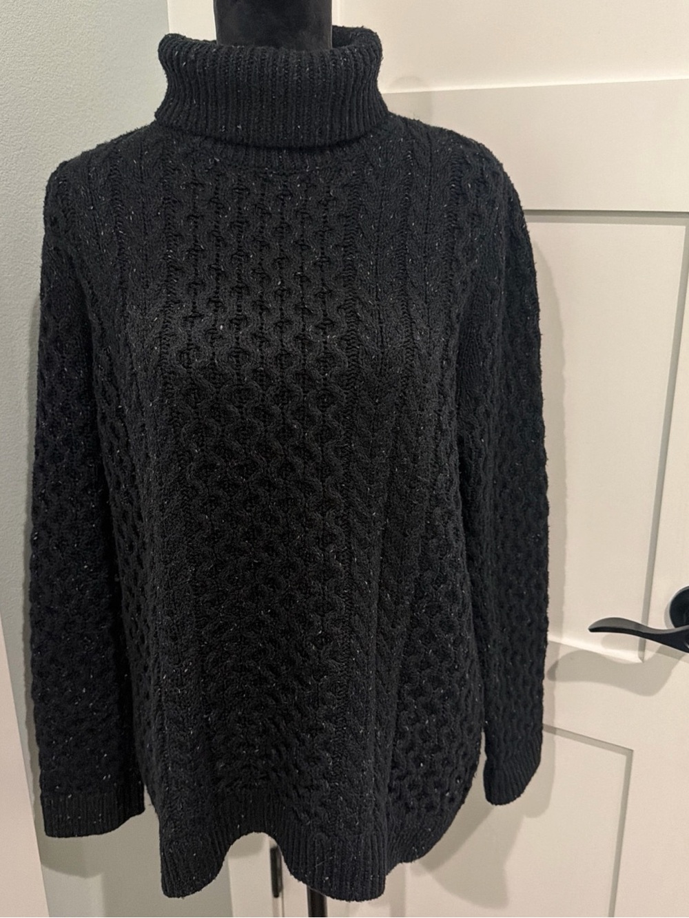 Lands' End Wool Blend Chunky Cable-Knit Turtleneck Speckled Ribbed Cuff Sweater